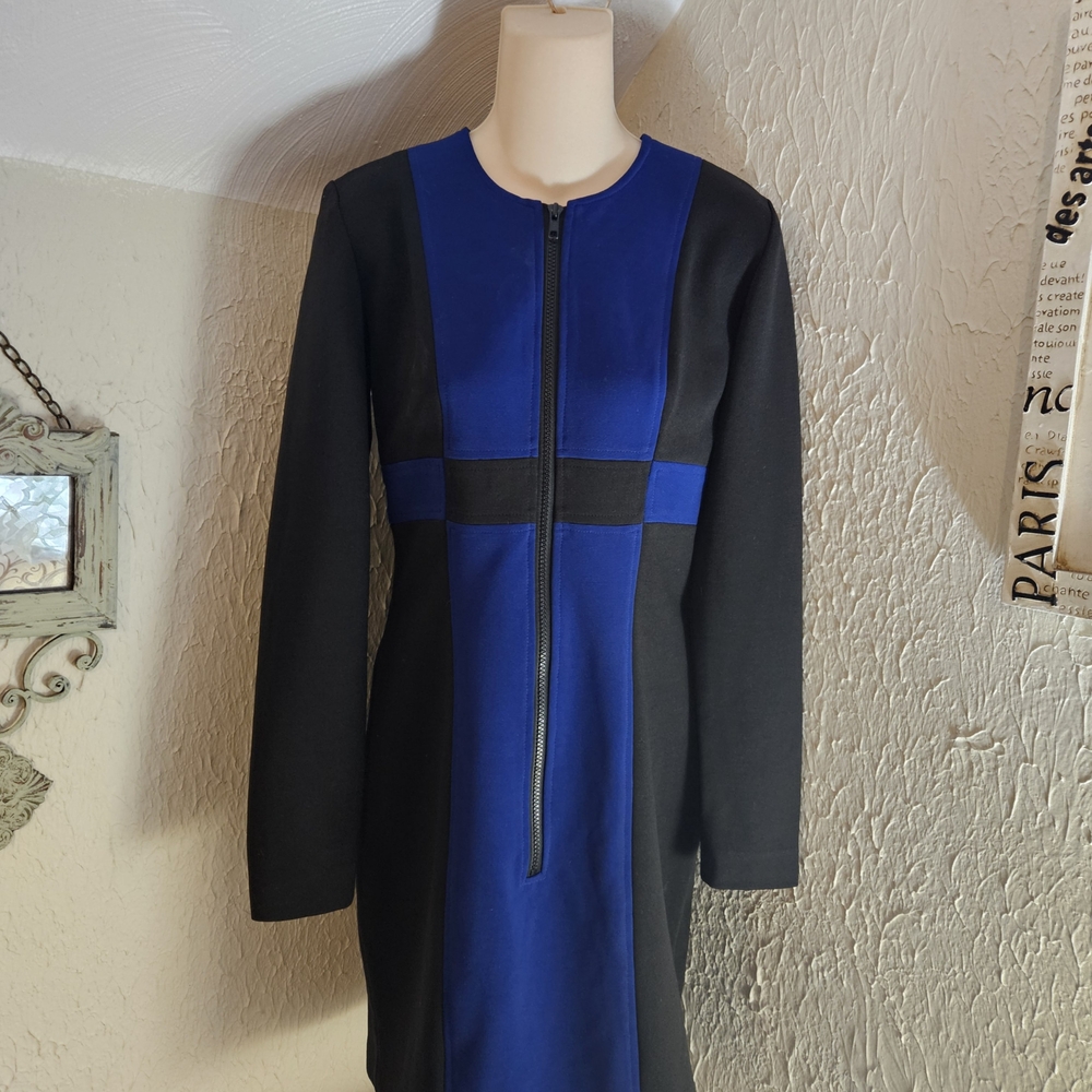 Elegant Black and Blue 90s Women's Dress